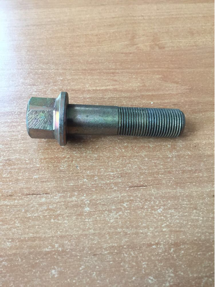 БОЛТ Д144-1005146 СПЕЦИАЛЬНЫЙ М18*1,5